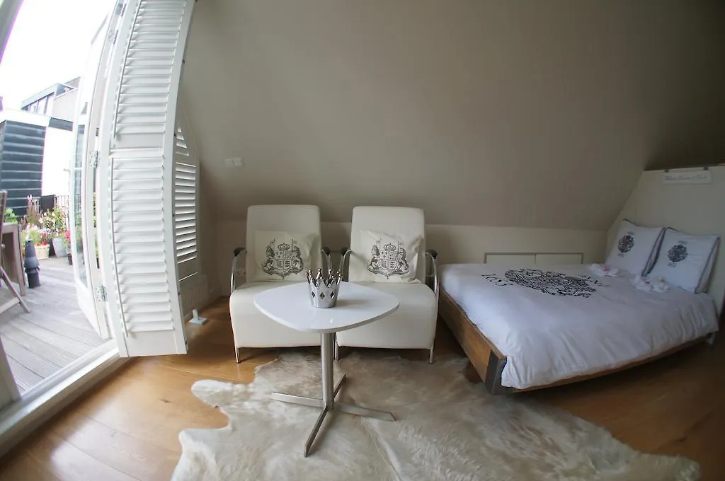 Prince On The Roof Amsterdam Bed & Breakfast